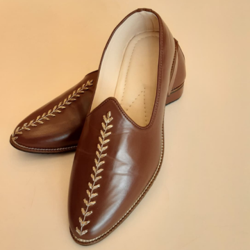 Tan Brown Leather Jutti Mojaris with Silver Embroidered Spine Accent -SHOE110